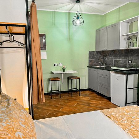 The Quarters Naples Apartments エクステリア 写真