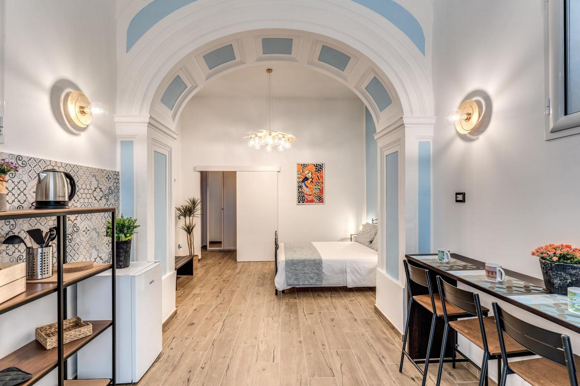 The Quarters Naples Apartments エクステリア 写真