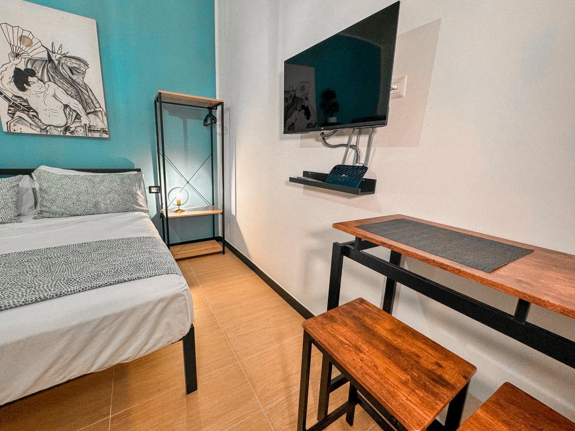 The Quarters Naples Apartments エクステリア 写真